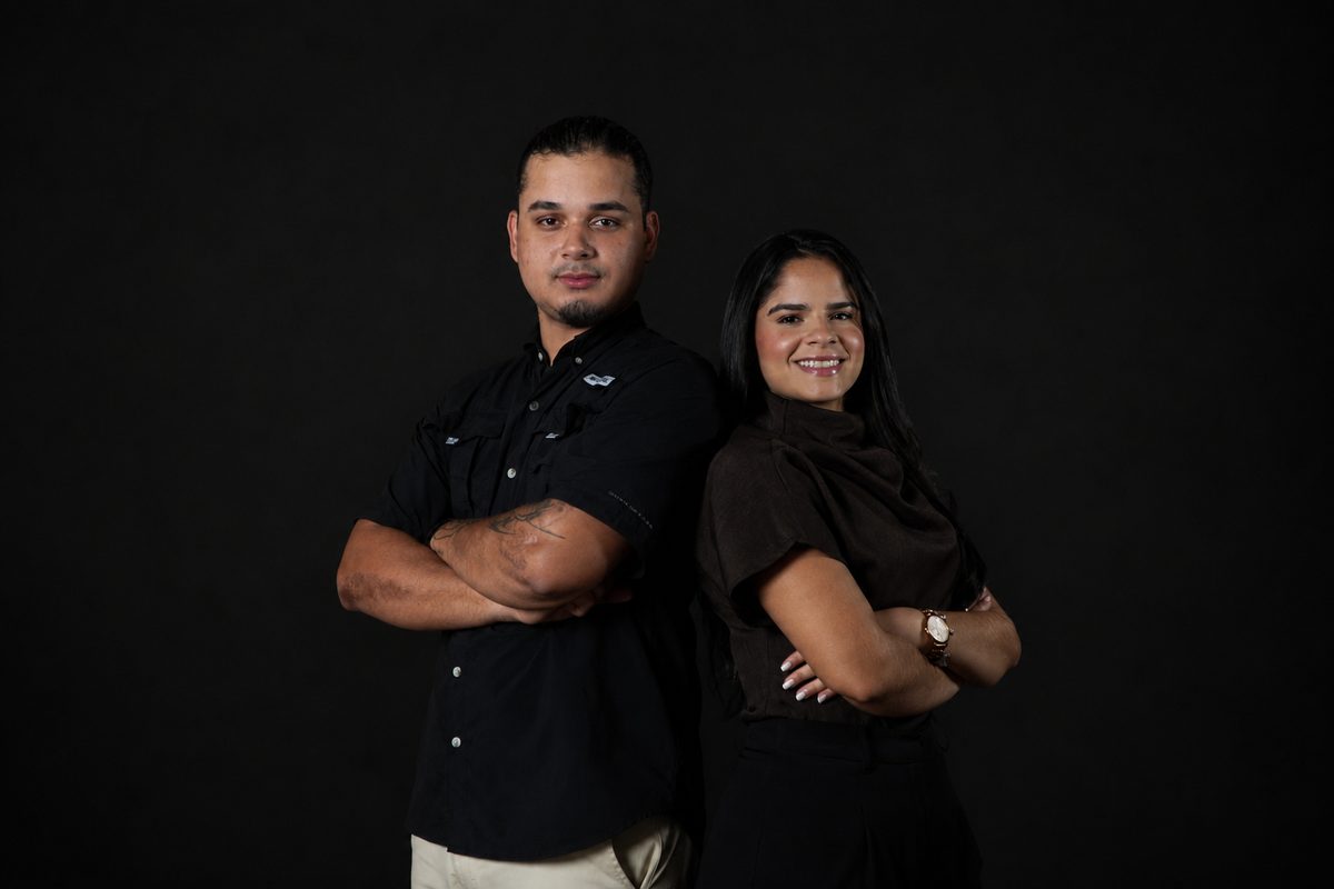 Maria Claudia y Melvin Sanchez - Fundadores de ElevatIA